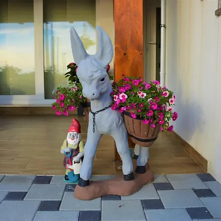 Karla Διαμέρισμα *