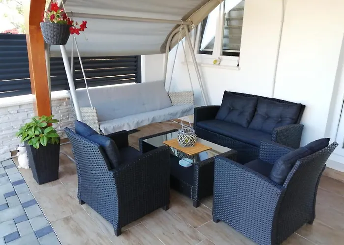 Karla Apartment Podstrana